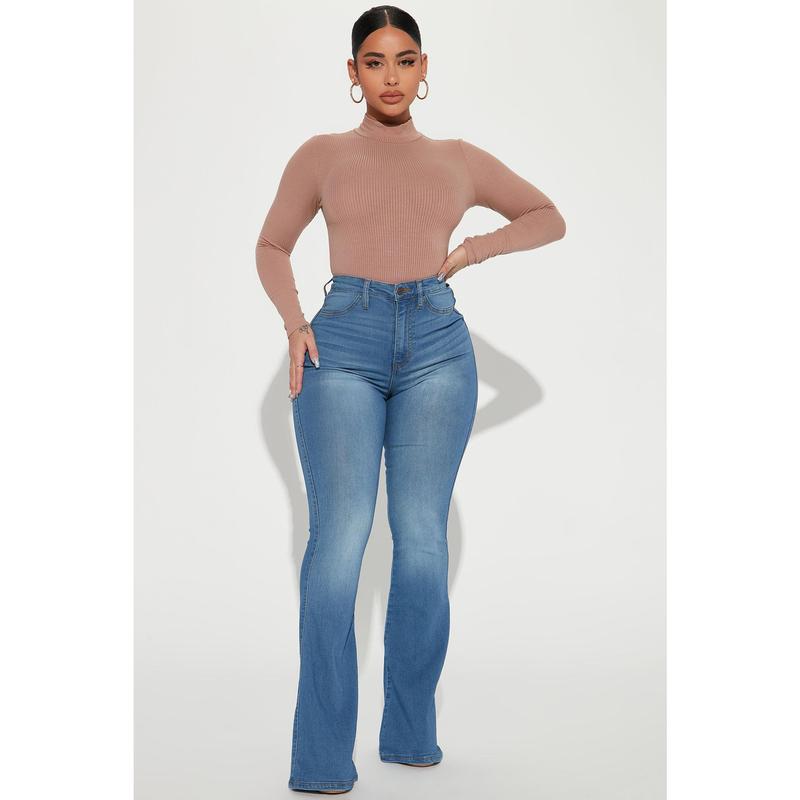 lookbook image shop_this_look_AVdw3f